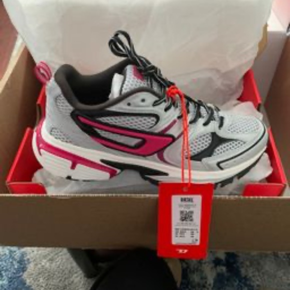 Diesel womens serendipity sneakers Like new - Picture 6 of 11